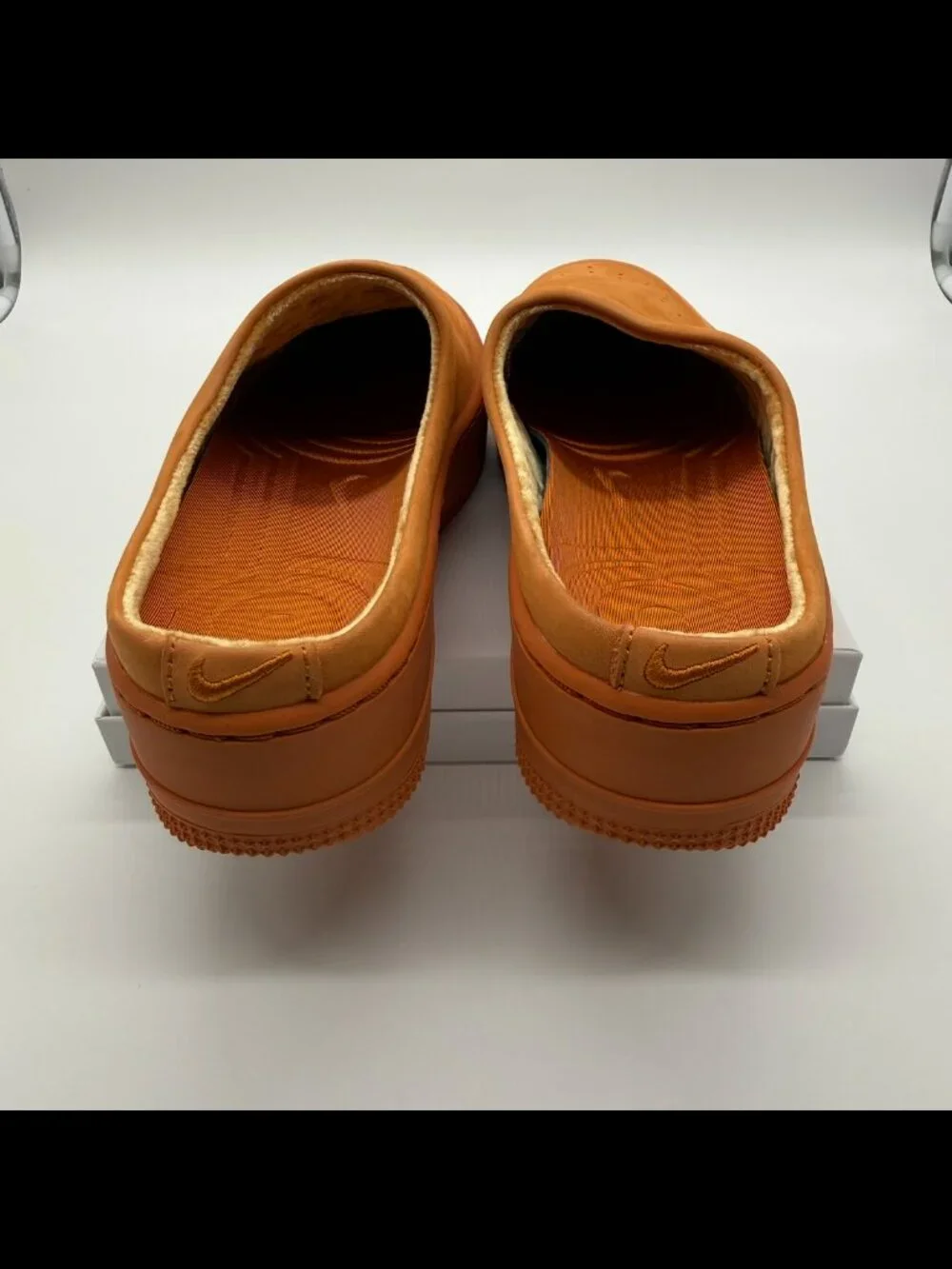 NIKE Air Force 1 Lover XX Shoe Women's Size 7.5 Orange